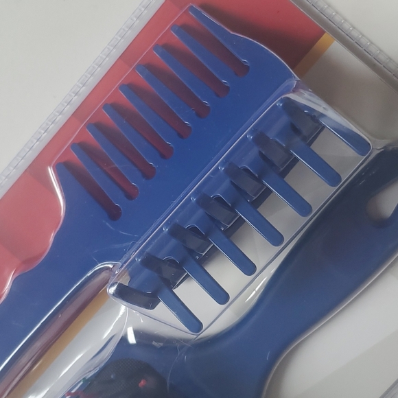 Tractor Supply Equine Grooming Brush/Comb Set - Picture 4 of 7